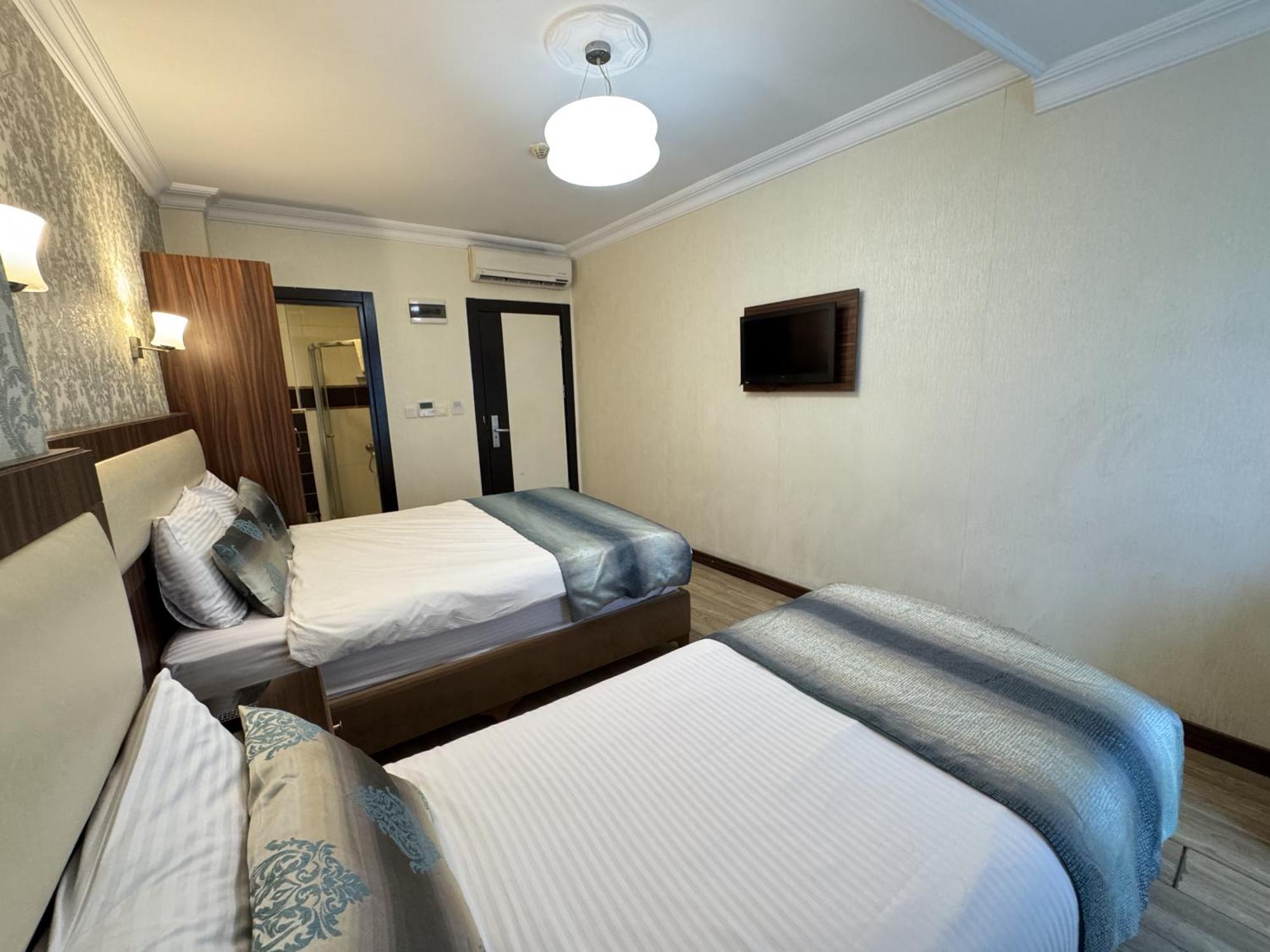 Hotel Bulvar Istanbul Bagian luar foto