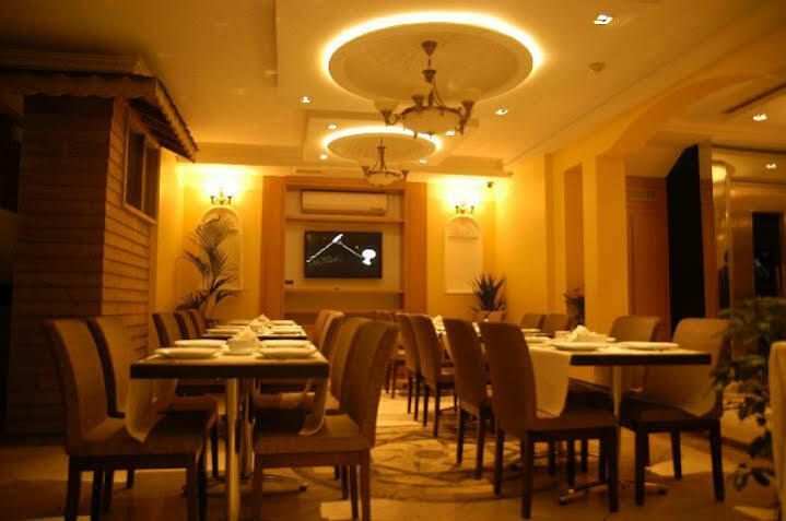 Hotel Bulvar Istanbul Bagian luar foto