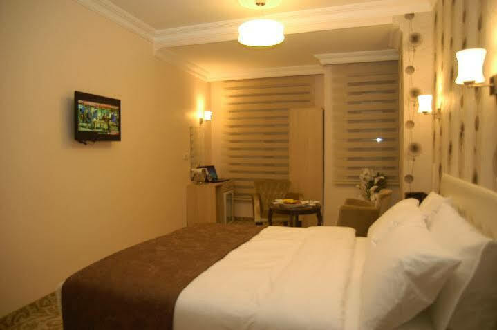 Hotel Bulvar Istanbul Bagian luar foto