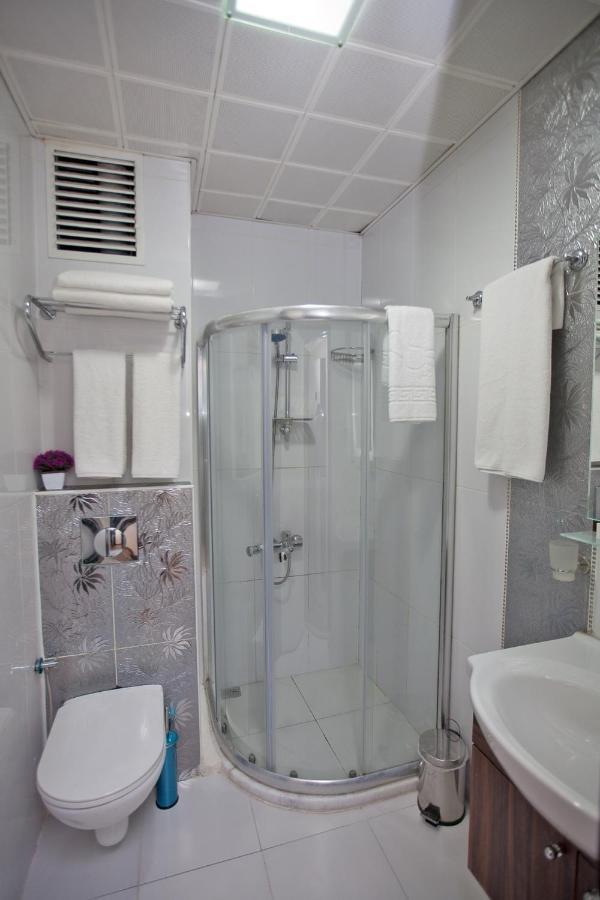 Hotel Bulvar Istanbul Bagian luar foto