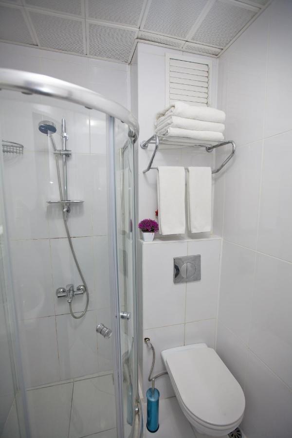 Hotel Bulvar Istanbul Bagian luar foto